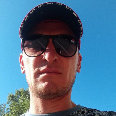  ,   Leonid, 40 ,   ,   