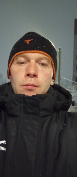  ,   Mikhail, 37 ,   ,   , c , 