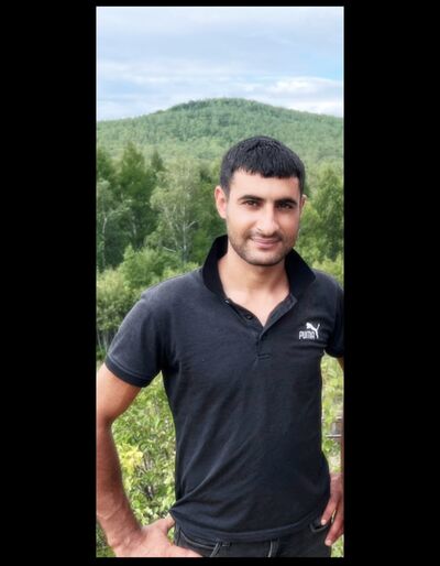  ,   Armen, 32 ,   ,   