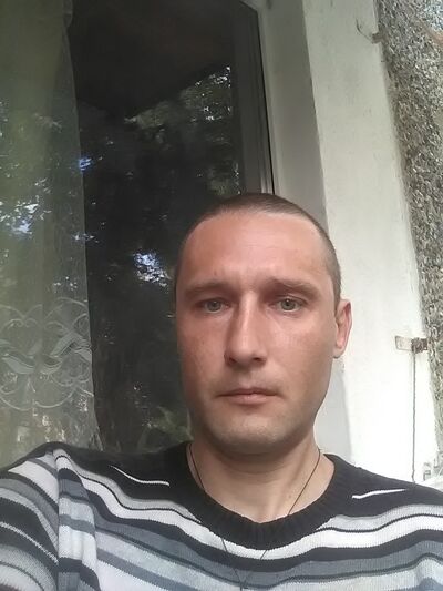  ,   Feliksas, 48 ,   ,   , c 