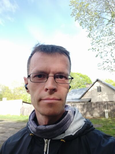  ,   Andrej, 45 ,   