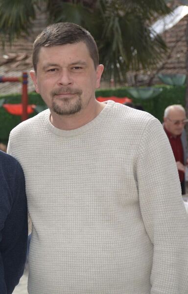 ,   Alper, 43 ,   ,   