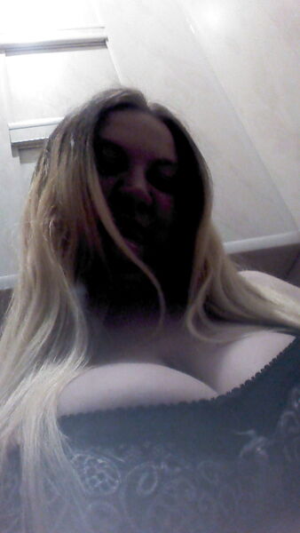  ,   Milana, 35 ,   ,   , c 