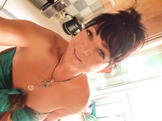  ,   Faina, 65 ,     , c , 