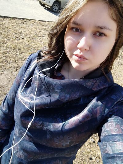  ,   Ksenia, 23 ,   