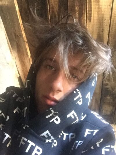  ,   Ruslan, 19 ,   ,   