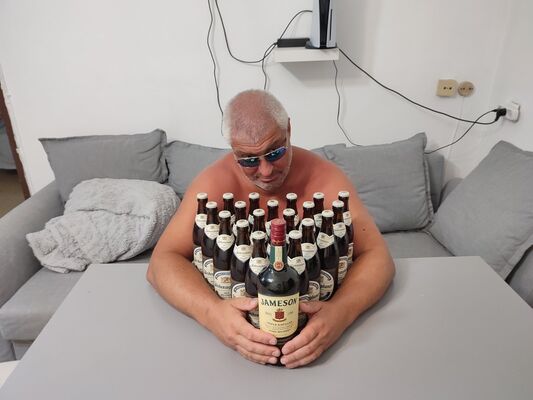  ,   Dan, 51 ,   ,   