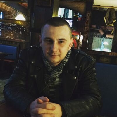  ,   Niki, 31 ,   