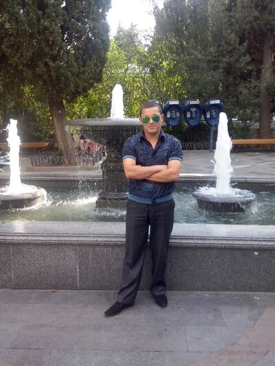  ,   Armen, 33 ,   