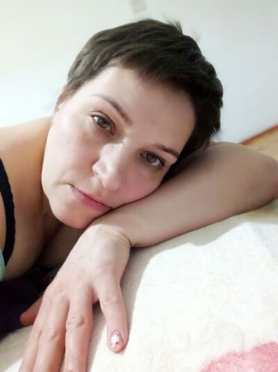  ,   Lora, 47 ,   c 