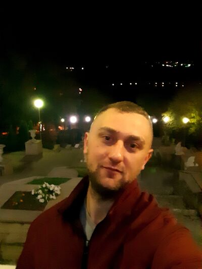  ,   Sergiu, 31 ,   ,   