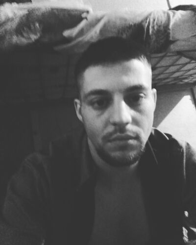  ,   Artem, 33 ,   ,   , c 