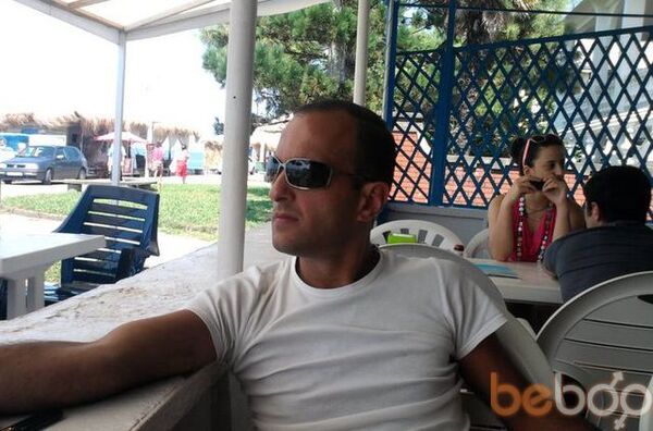  ,   Ikaika, 47 ,  