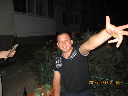  ,   Sasha, 39 ,  