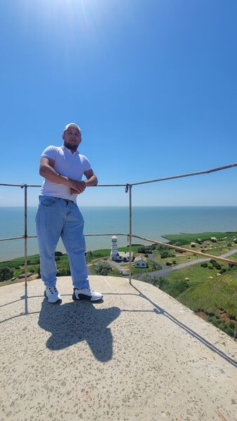  --,   , 33 ,   