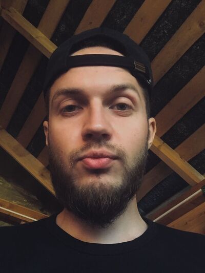 ,   Vladi, 31 ,   ,   