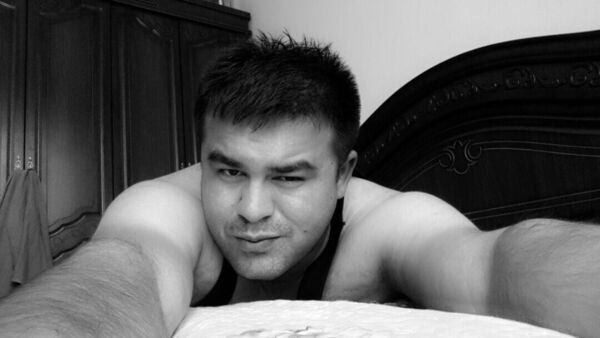  ,   Farrux, 41 ,   