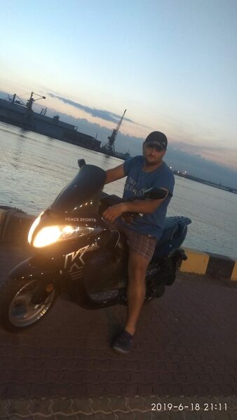  ,   Man, 39 ,   ,   , c 