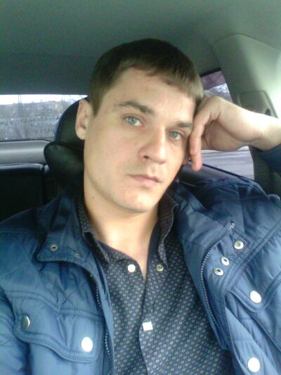  ,   Alex, 37 ,   