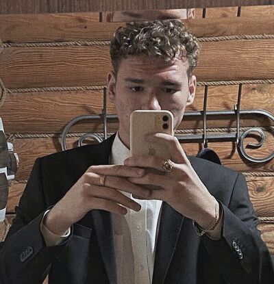  ,   Anton, 24 ,   ,   