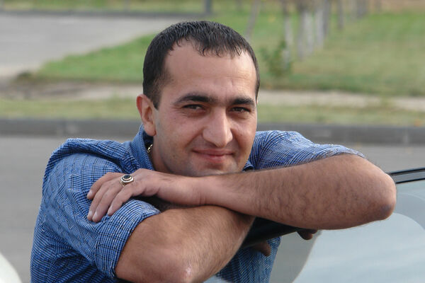  ,   Slavyn, 41 ,   ,   , c 