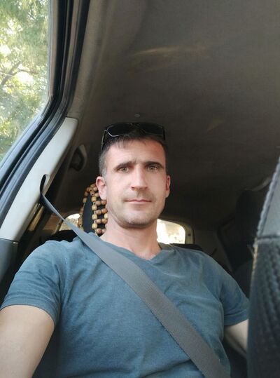  ,   Andrea, 38 ,   c 