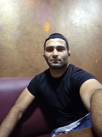  ,   Emin, 33 ,   ,   