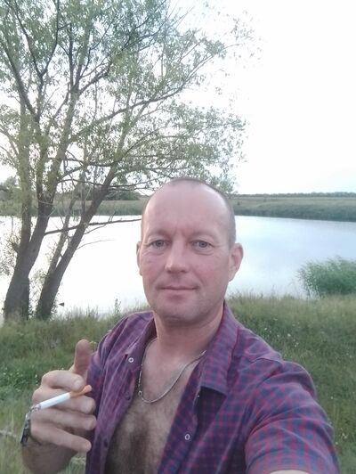  ,   Pioneer, 43 ,   ,   