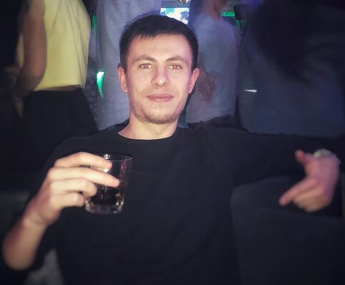  ,   Igor, 29 ,   