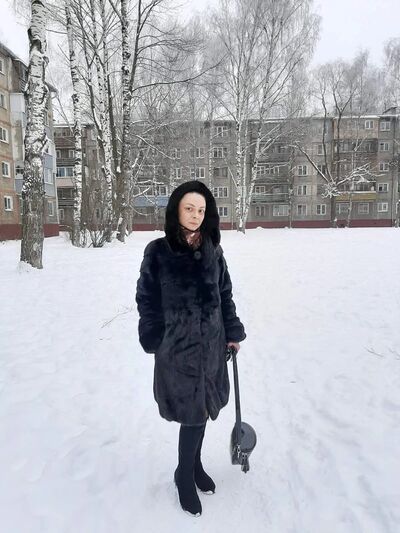  ,   Elena, 42 ,   , c 