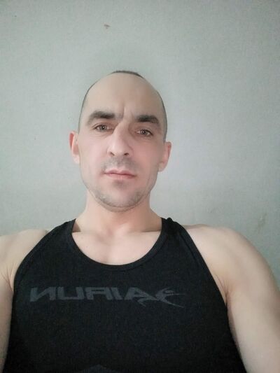  ,   Mihail, 33 ,   ,   