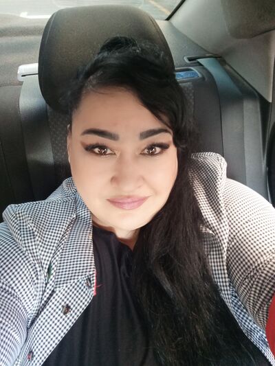  ,   Diana, 43 ,   ,   