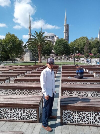  -,   Baxtiyor, 32 ,     