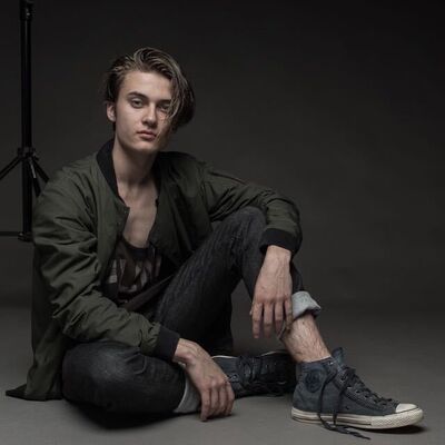  -,   , 24 ,   