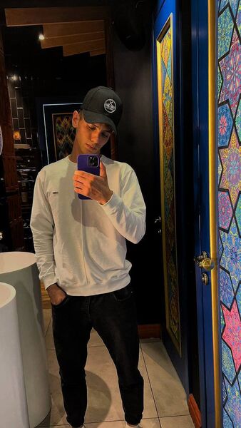  ,   Niko, 24 ,   ,   