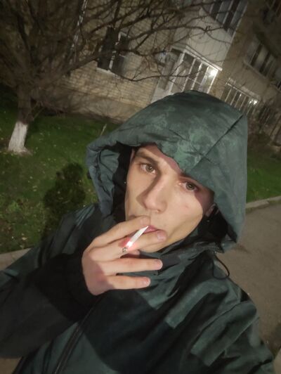  ,   Zhenya, 23 ,   ,   