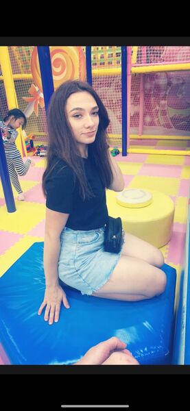  ,   Kate Rina, 27 ,  