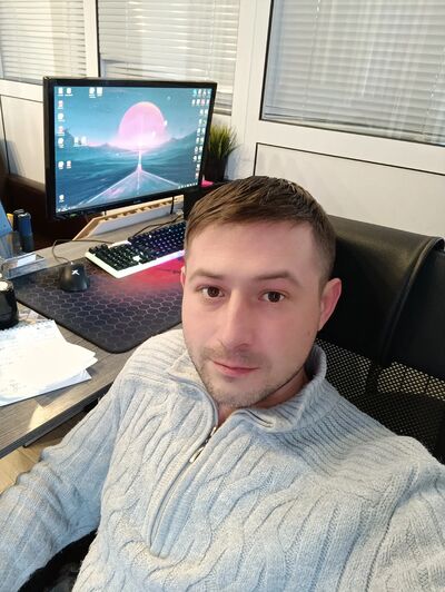  ,   Maxim, 34 ,   ,   , c , 