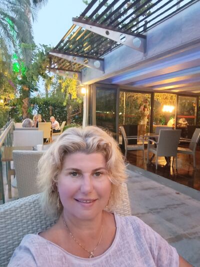  ,   Liubov, 52 ,   ,   , c 