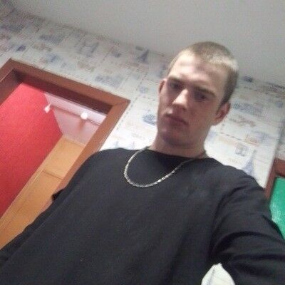  ,   Maksim, 23 ,   ,   , c 