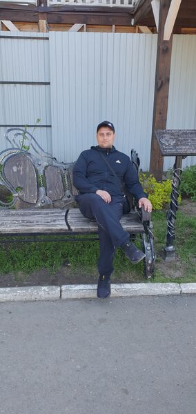  ,   Alexander, 33 ,   c 