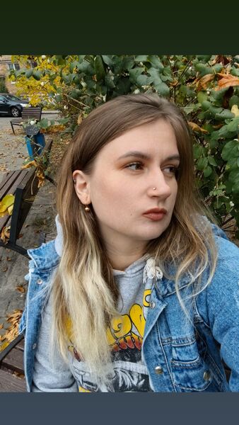  ,   Helga, 31 ,   ,   