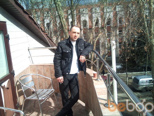  ,   Grecu, 40 ,  