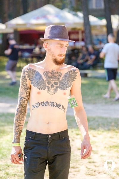  ,   Andrej, 22 ,     , c 