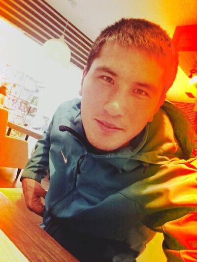  ,   Ali, 32 ,   , 