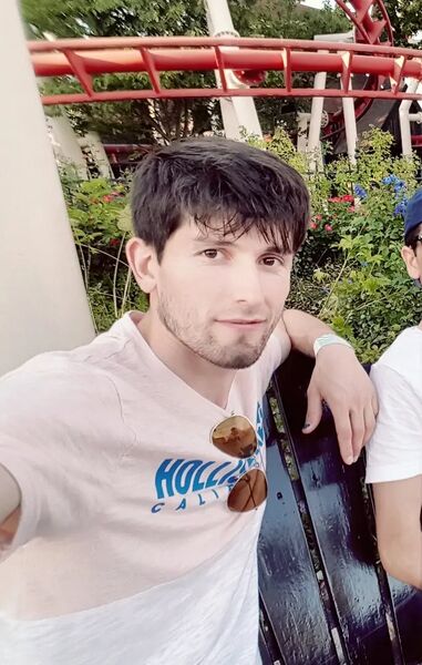  ,   Jony, 33 ,   ,   , c , 