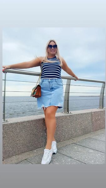  -,   Elena, 38 ,   ,   , c , 