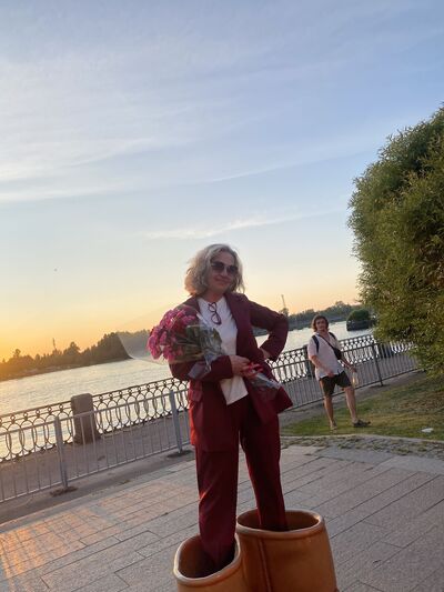  ,   Nadezhda, 54 ,   c , 