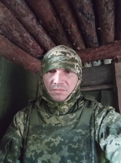  ,   Den, 46 ,   ,   