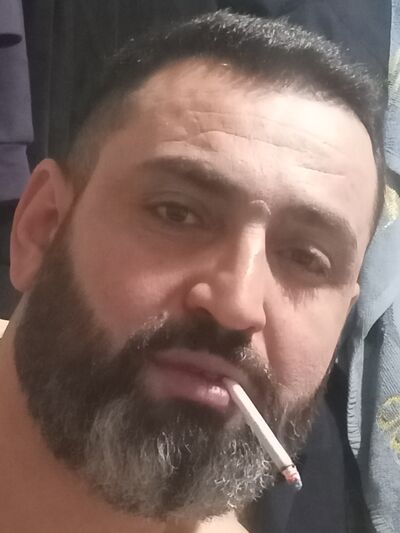  ,   Artur, 39 ,   ,   